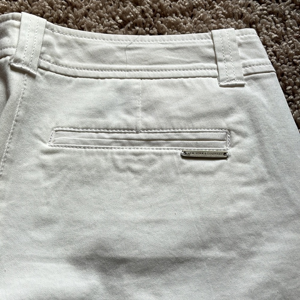 New York & Company white shorts - Picture 8 of 9